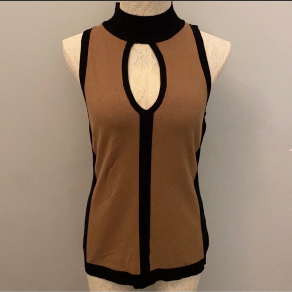 Cache Tan and Black Keyhole Tank Top